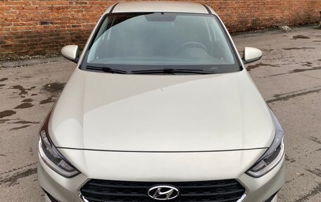 Hyundai Solaris II рестайлинг, 2019 год, 1 750 000 рублей, 5 фотография