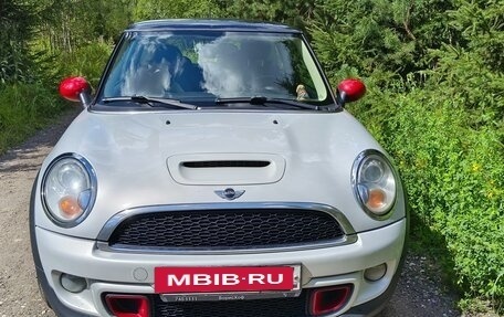 MINI Hatch, 2011 год, 1 563 000 рублей, 2 фотография