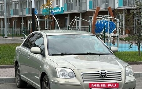 Toyota Avensis III рестайлинг, 2004 год, 630 000 рублей, 3 фотография