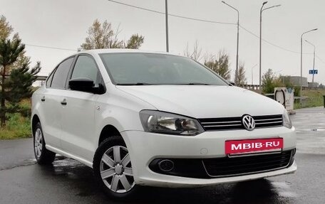 Volkswagen Polo VI (EU Market), 2014 год, 850 000 рублей, 2 фотография