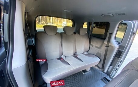 Hyundai H-1 II рестайлинг, 2012 год, 1 690 000 рублей, 20 фотография