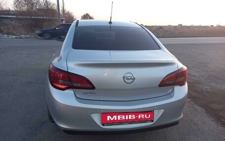 Opel Astra J, 2012 год, 900 000 рублей, 8 фотография