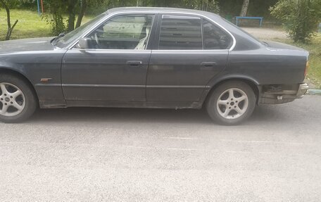 BMW 5 серия, 1990 год, 300 000 рублей, 16 фотография