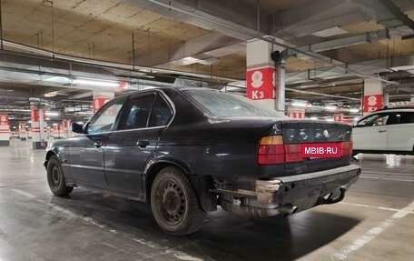 BMW 5 серия, 1990 год, 300 000 рублей, 12 фотография