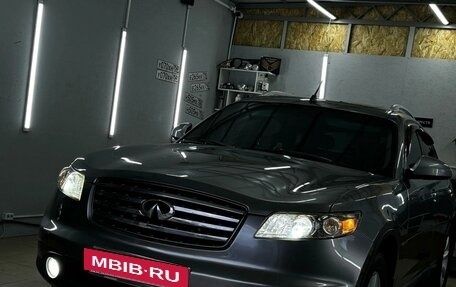 Infiniti FX I, 2004 год, 830 000 рублей, 17 фотография