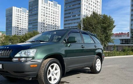 Lexus RX IV рестайлинг, 2001 год, 1 000 000 рублей, 3 фотография