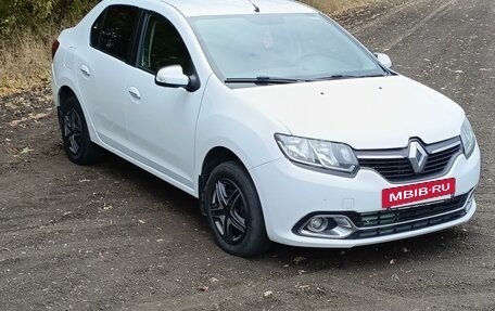 Renault Logan II, 2016 год, 650 000 рублей, 5 фотография