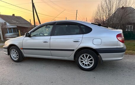 Toyota Avensis III рестайлинг, 2001 год, 580 000 рублей, 11 фотография