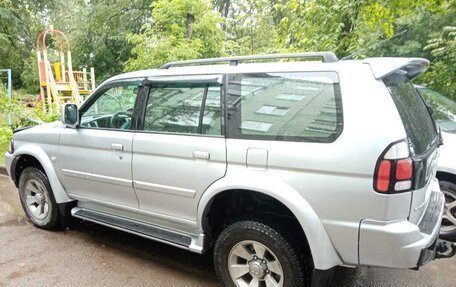 Mitsubishi Pajero Sport II рестайлинг, 2006 год, 1 600 000 рублей, 13 фотография