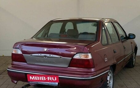 Daewoo Nexia I рестайлинг, 2004 год, 130 000 рублей, 3 фотография