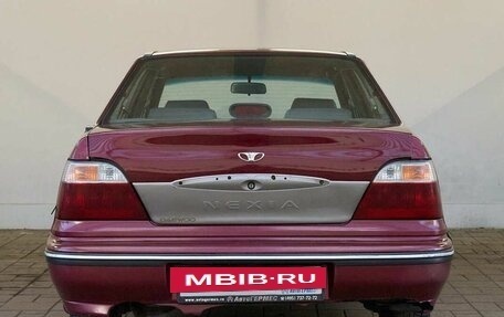 Daewoo Nexia I рестайлинг, 2004 год, 130 000 рублей, 4 фотография