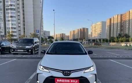 Toyota Corolla, 2019 год, 2 000 000 рублей, 2 фотография