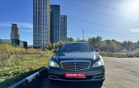 Mercedes-Benz S-Класс, 2010 год, 2 500 000 рублей, 1 фотография