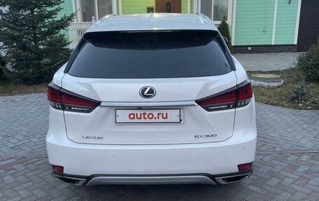 Lexus RX IV рестайлинг, 2021 год, 5 500 000 рублей, 4 фотография