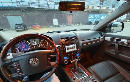 Volkswagen Touareg III, 2007 год, 850 000 рублей, 20 фотография