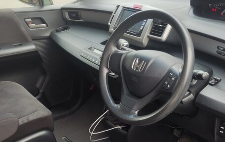 Honda Freed I, 2012 год, 1 300 000 рублей, 12 фотография