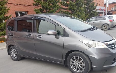 Honda Freed I, 2012 год, 1 300 000 рублей, 11 фотография