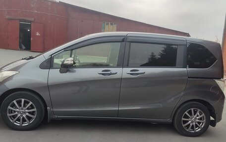 Honda Freed I, 2012 год, 1 300 000 рублей, 15 фотография