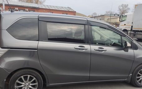 Honda Freed I, 2012 год, 1 300 000 рублей, 18 фотография