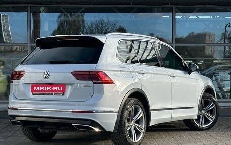 Volkswagen Tiguan II, 2019 год, 3 600 000 рублей, 5 фотография