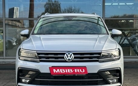 Volkswagen Tiguan II, 2019 год, 3 600 000 рублей, 8 фотография