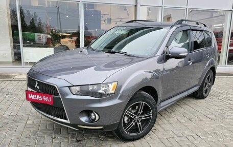 Mitsubishi Outlander III рестайлинг 3, 2011 год, 1 230 000 рублей, 2 фотография