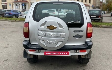 Chevrolet Niva I рестайлинг, 2004 год, 333 000 рублей, 3 фотография