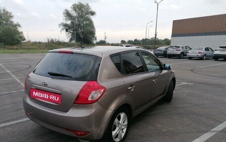 KIA cee'd I рестайлинг, 2011 год, 900 000 рублей, 25 фотография