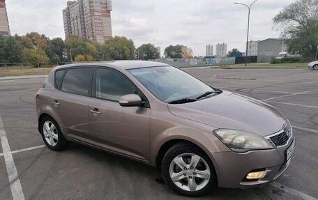 KIA cee'd I рестайлинг, 2011 год, 900 000 рублей, 27 фотография