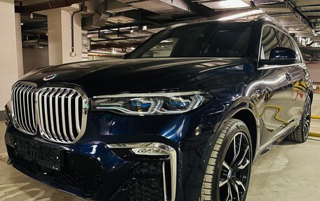 BMW X7, 2022 год, 15 000 000 рублей, 2 фотография