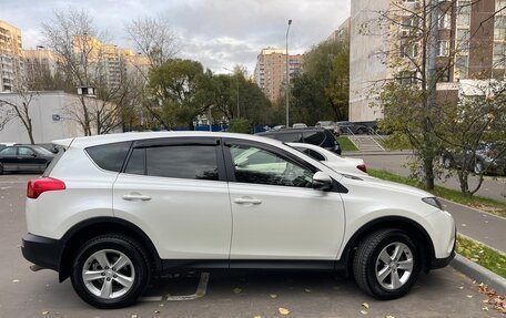 Toyota RAV4, 2013 год, 1 800 000 рублей, 2 фотография