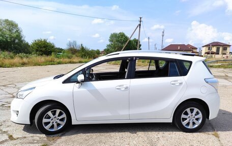 Toyota Verso I, 2014 год, 2 300 000 рублей, 4 фотография