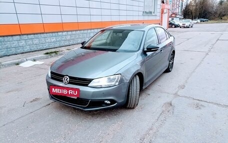 Volkswagen Jetta VI, 2014 год, 1 222 222 рублей, 2 фотография