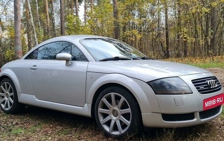 Audi TT, 2002 год, 1 200 000 рублей, 5 фотография