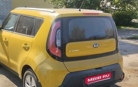 KIA Soul II рестайлинг, 2015 год, 1 050 000 рублей, 10 фотография