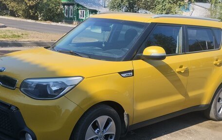 KIA Soul II рестайлинг, 2015 год, 1 050 000 рублей, 16 фотография