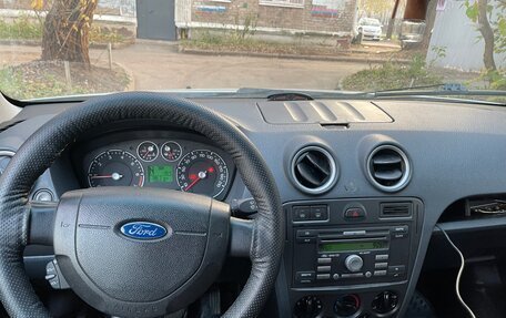 Ford Fusion I, 2006 год, 370 000 рублей, 2 фотография