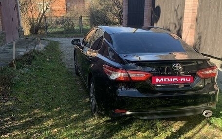 Toyota Camry, 2018 год, 2 550 000 рублей, 4 фотография