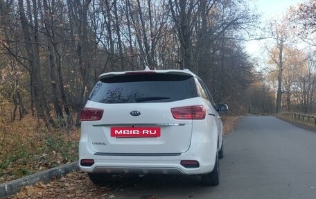 KIA Carnival III, 2020 год, 3 600 000 рублей, 6 фотография