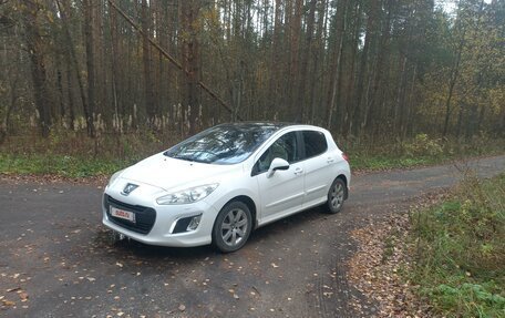 Peugeot 308 II, 2011 год, 650 000 рублей, 2 фотография