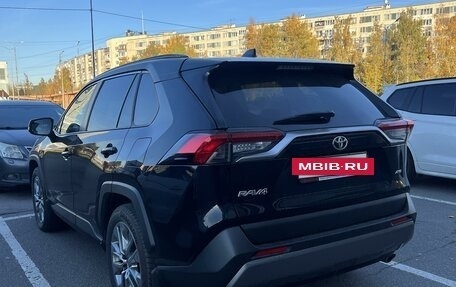 Toyota RAV4, 2021 год, 4 600 000 рублей, 5 фотография