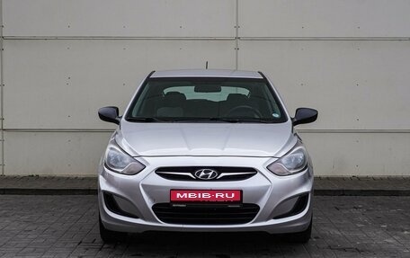 Hyundai Solaris II рестайлинг, 2011 год, 870 000 рублей, 3 фотография