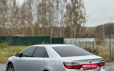 Toyota Camry, 2015 год, 2 200 000 рублей, 5 фотография