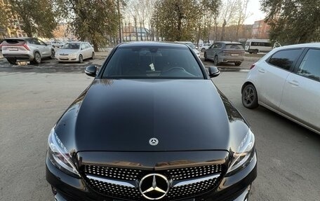 Mercedes-Benz C-Класс, 2018 год, 3 550 000 рублей, 2 фотография