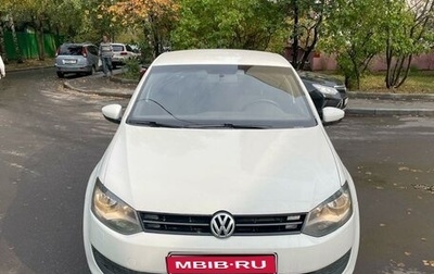 Volkswagen Polo VI (EU Market), 2013 год, 900 000 рублей, 1 фотография