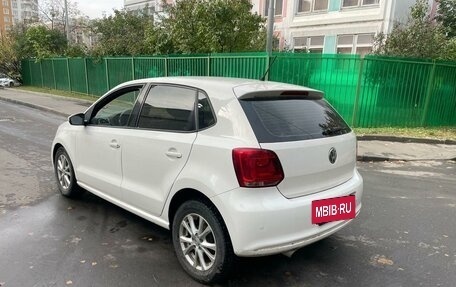 Volkswagen Polo VI (EU Market), 2013 год, 900 000 рублей, 4 фотография