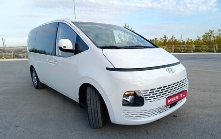 Hyundai Staria, 2021 год, 5 700 000 рублей, 1 фотография