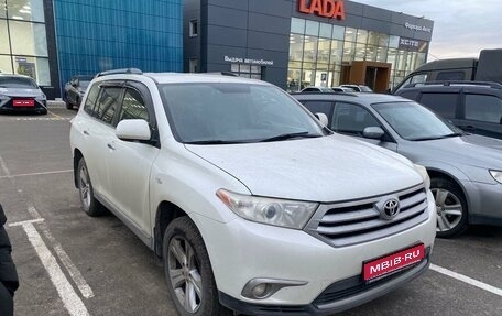 Toyota Highlander III, 2010 год, 2 200 000 рублей, 1 фотография