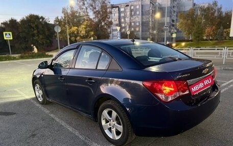 Chevrolet Cruze II, 2011 год, 810 000 рублей, 5 фотография