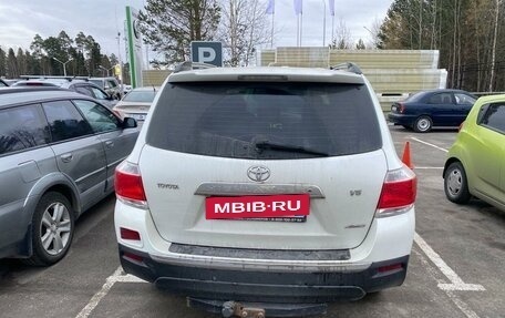 Toyota Highlander III, 2010 год, 2 200 000 рублей, 9 фотография